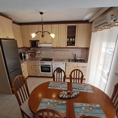 Periklis House Apartman