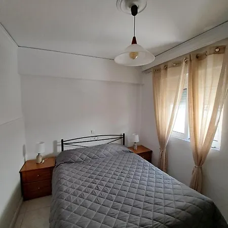 Periklis House * إكْسِيا